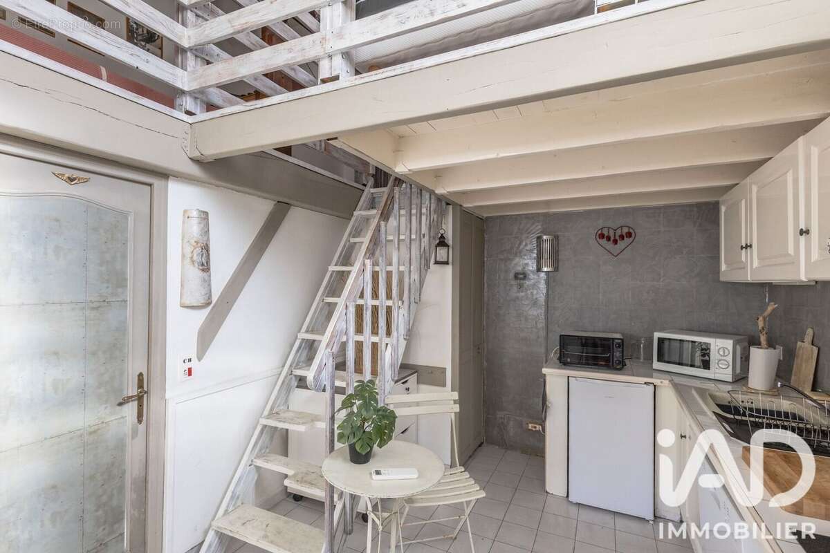 Appartement 35 m² à Saintes-Maries-De-La-Mer  - photo 8