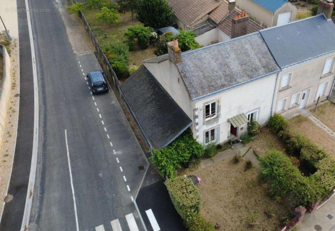 Maison de charme – 90 m² – 3 chambres – jardin clos – garage – PONTVALLAIN (72) - photo 11