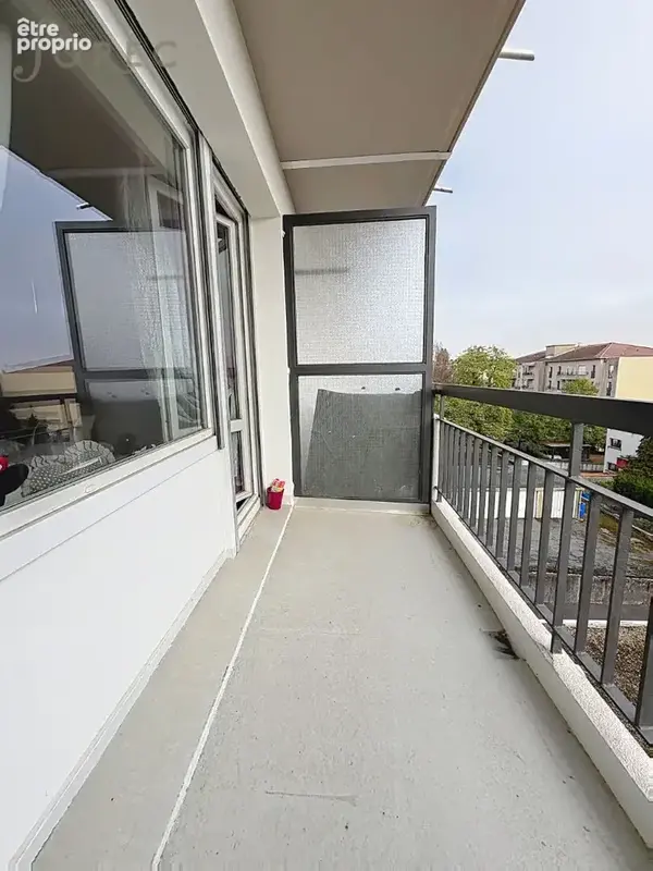 METZ SABLON /Appartement F2 / Balcons/Cave/Garage - photo 8