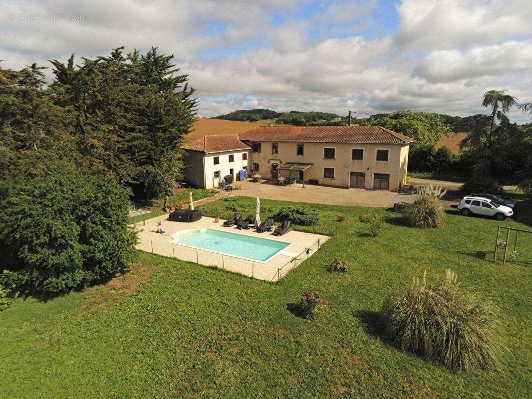 Maison à MIELAN