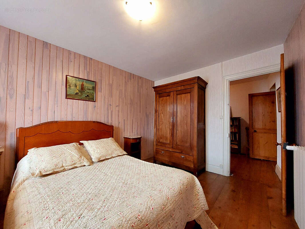 Maison à MORNAC-SUR-SEUDRE