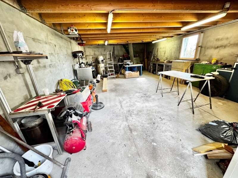 Maison familiale 137 m² – 4 chambres – Grand garage – Terrain clos 903 m² TREGLONOU (29) - photo 13