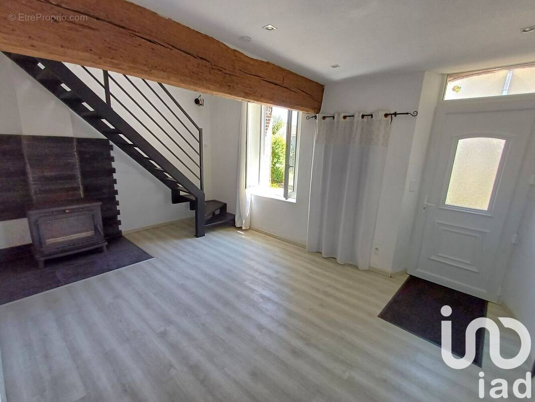 Photo 1 - Maison à THORIGNY-SUR-OREUSE