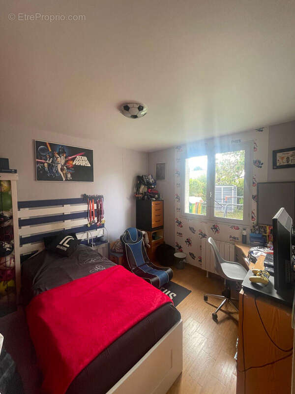 Maison à SAVIGNY-LE-TEMPLE