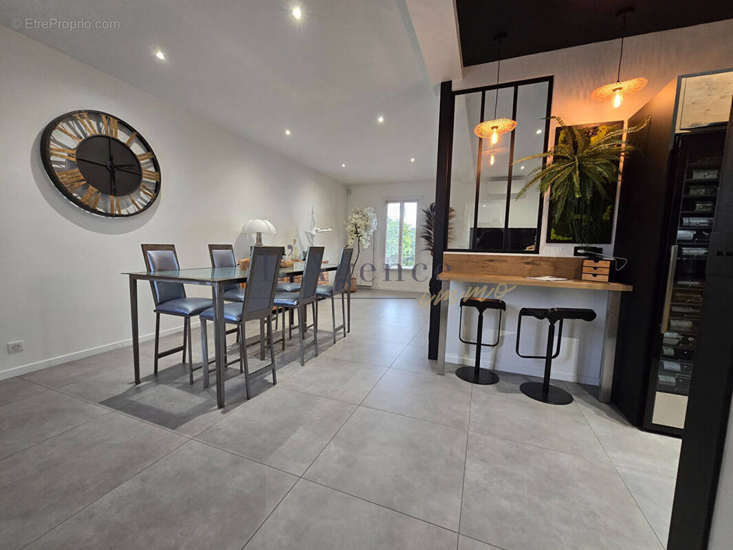 Maison à SAINT-LEU-D&#039;ESSERENT