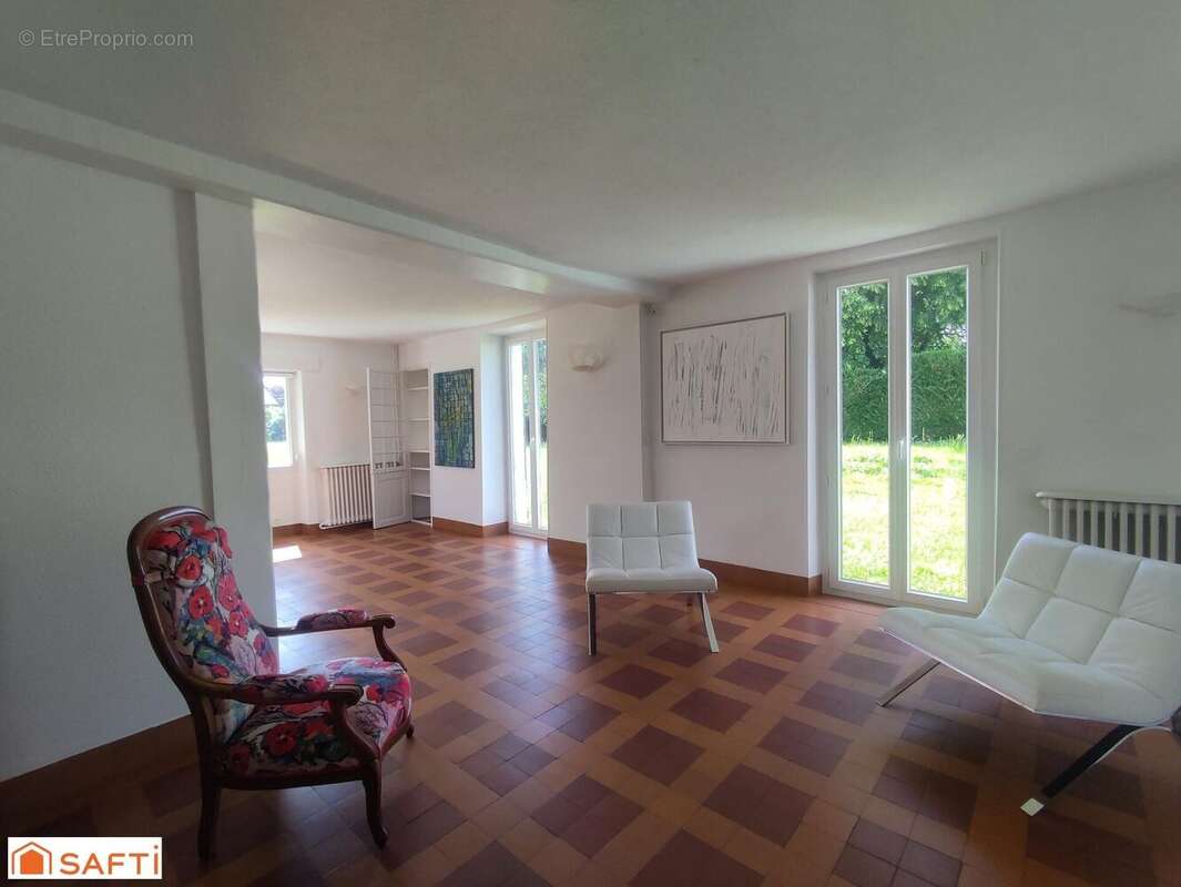 Maison 130 m² à Boissy-Mauvoisin  - photo 8