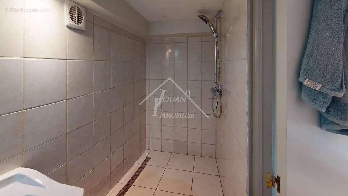 Maison à SAINT-BONNET-TRONCAIS