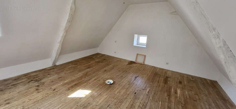 Maison en pierre à rénover sur 4,8 hectares - photo 8