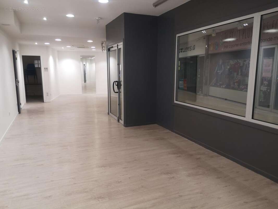 Commerce 72 m² à Cambrai  - photo 7