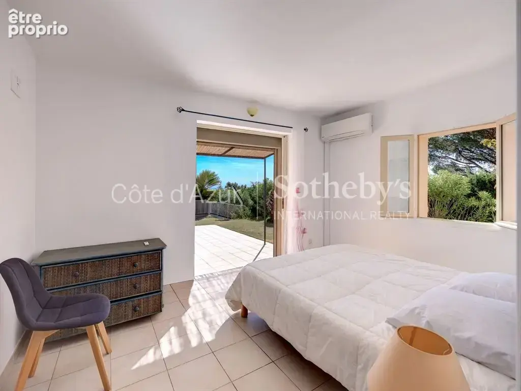 Les Issambres, villa avec vue mer, piscine et potentiel d’extension proche des plages - photo 11