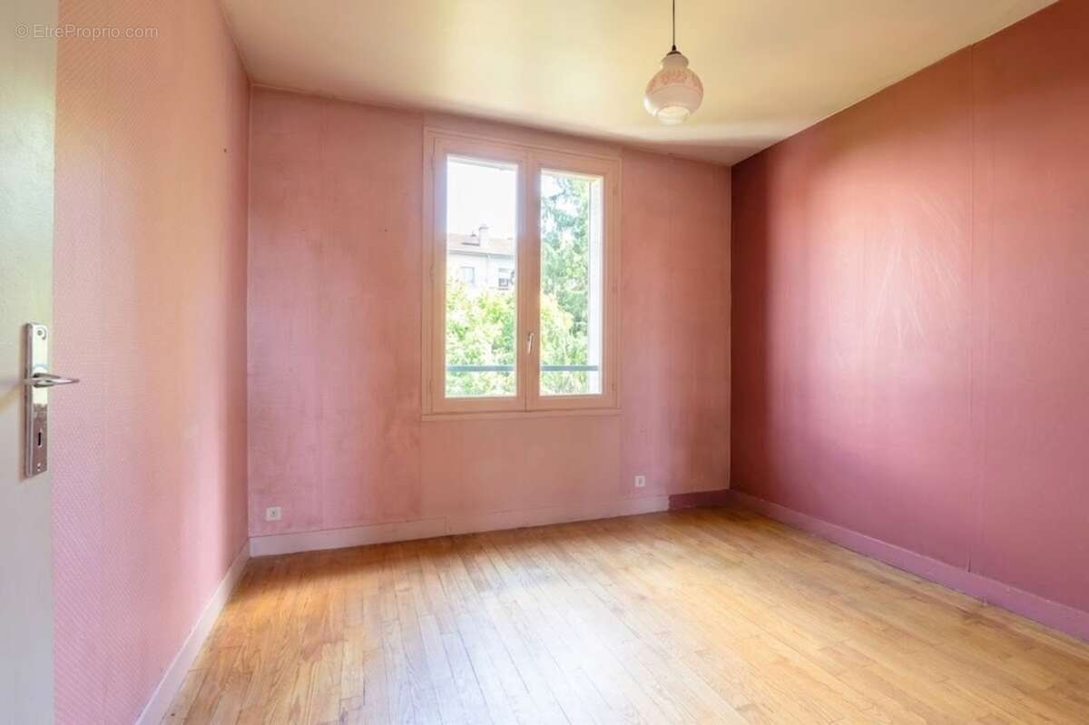 Maison de 144 m² à vendre. 8 pièces dont 5 chambres située coteaux est d'EPERNAY (51) - photo 10