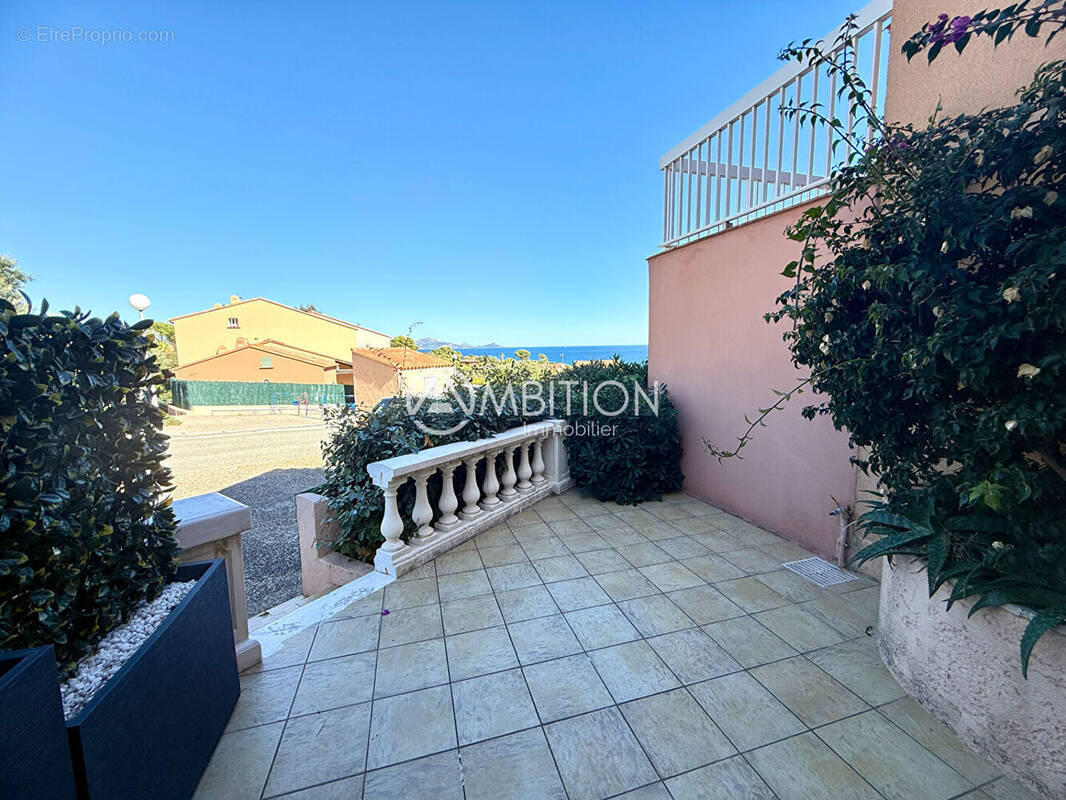 Appartement à FREJUS