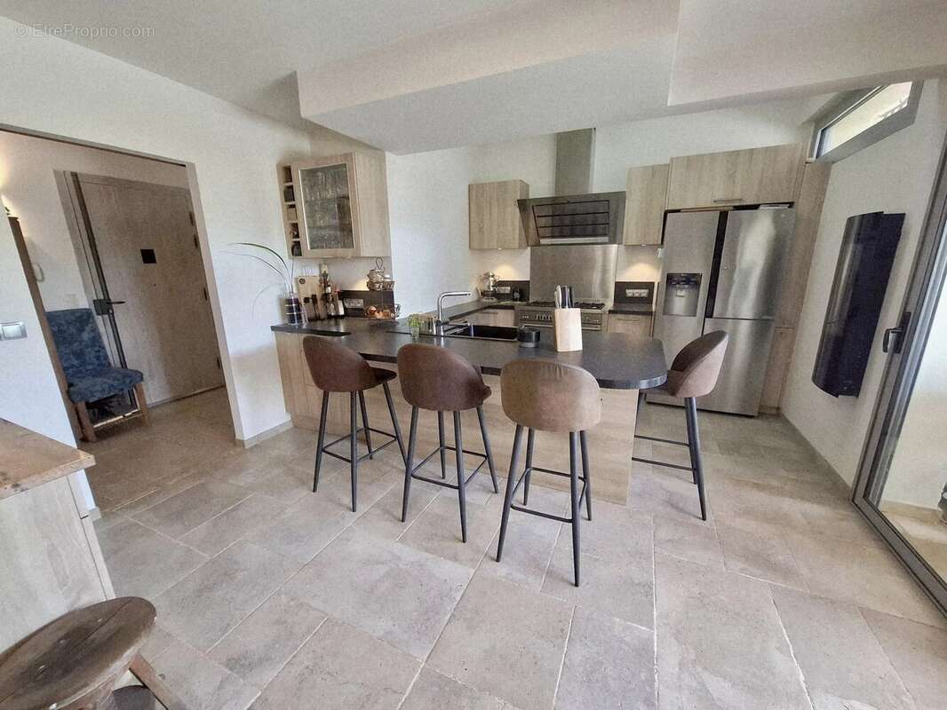 Maison à PEYMEINADE