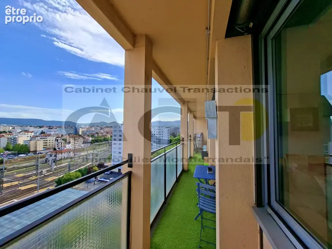 Appartement dernier étage avec balcon à acheter à Clermont-Ferrand - photo 2