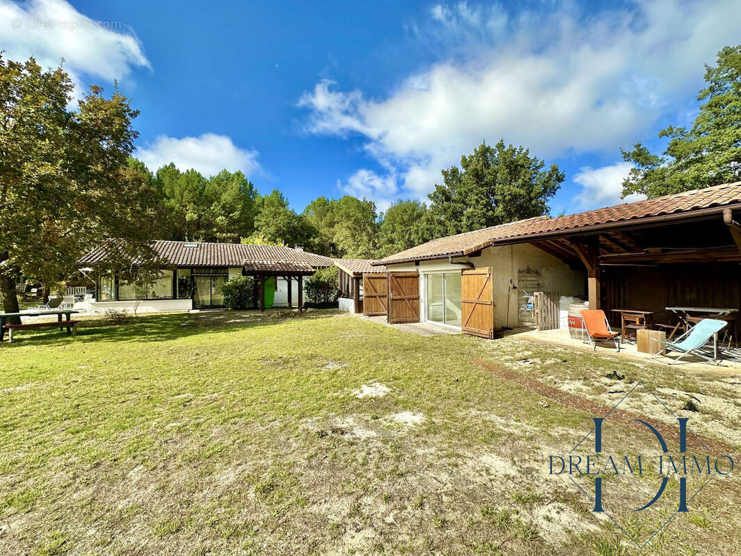 Maison à MOLIETS-ET-MAA