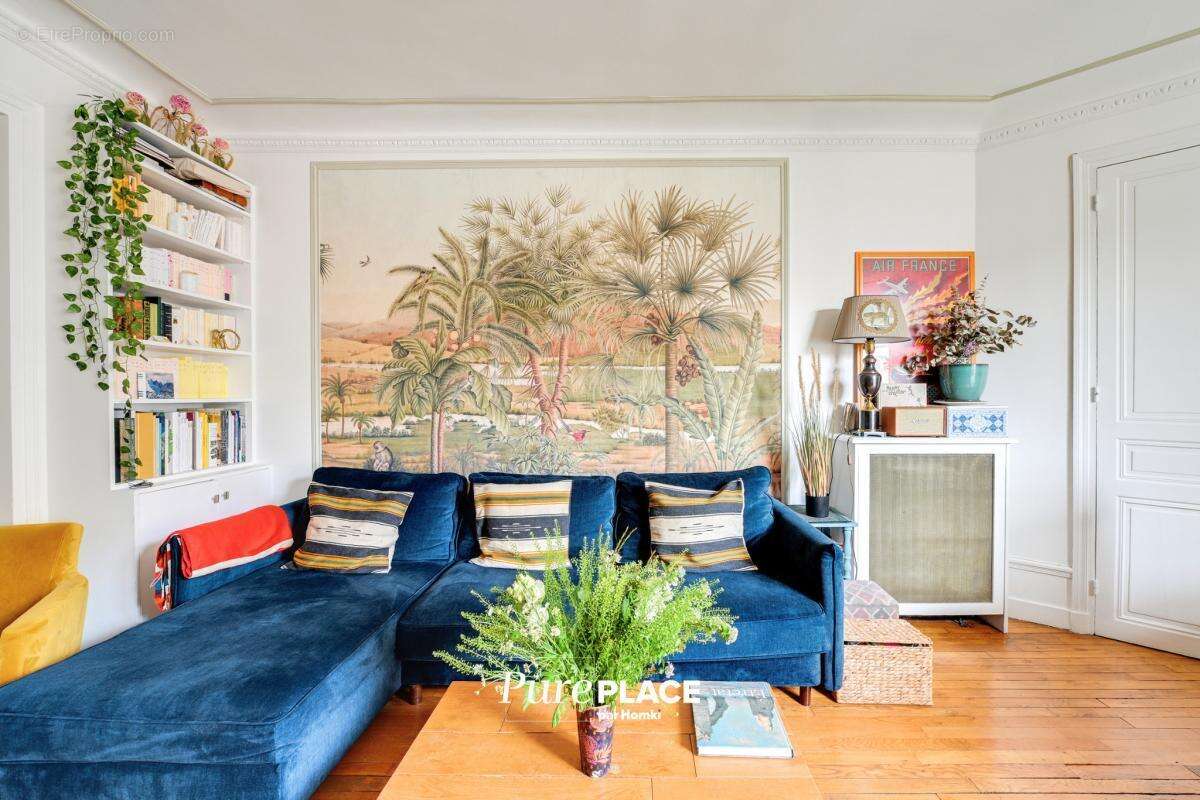 Appartement à PARIS-16E