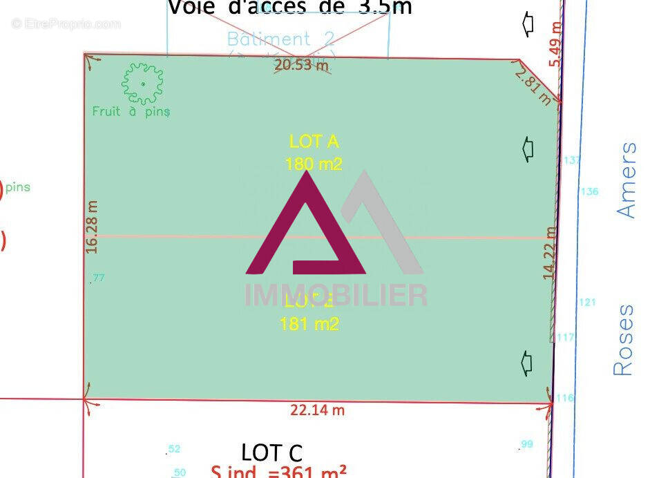 Terrain à SAINT-PIERRE