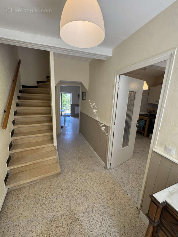 Maison à BELVEZE-DU-RAZES