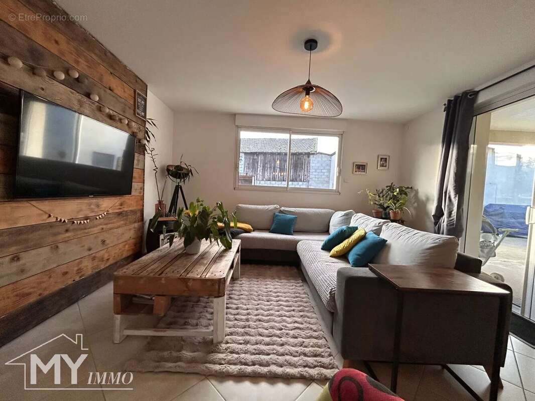 Maison à SAINT-AVIT-SAINT-NAZAIRE