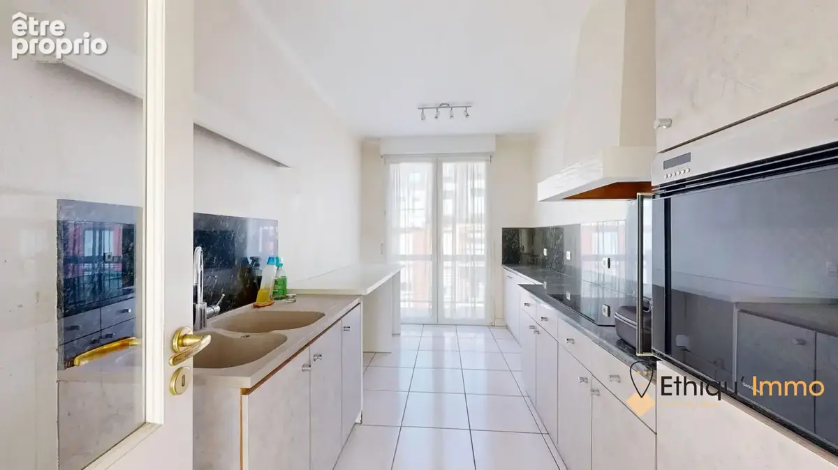 Appartement 4 pièces 111 m² à vendre à Strasbourg (67000) - photo 7
