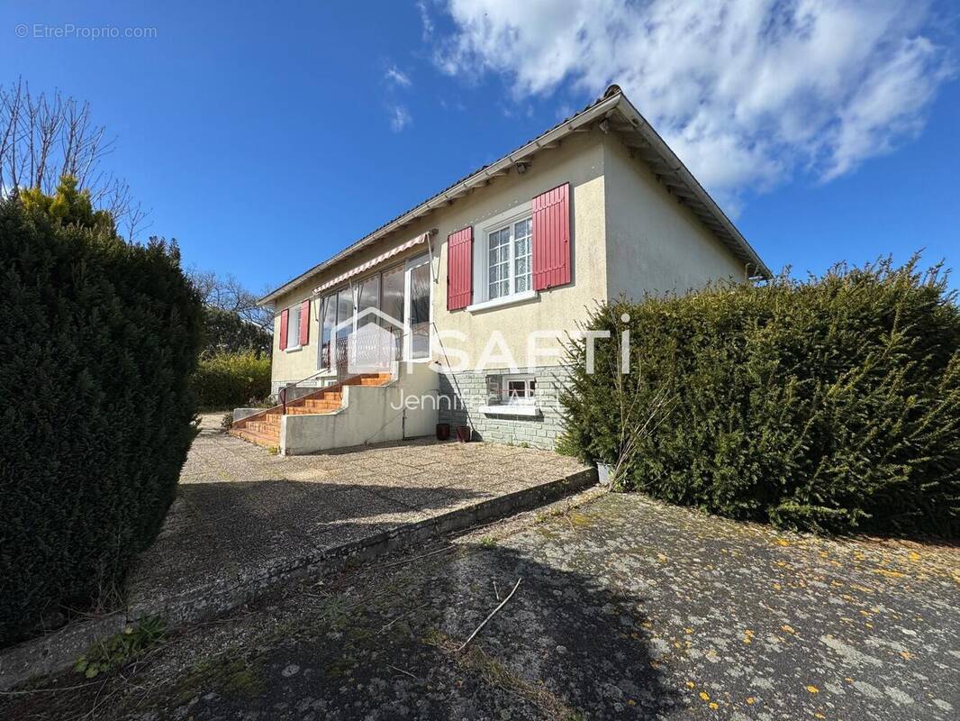 Photo 1 - Maison à LA CHAPELLE-SAINT-LAURENT
