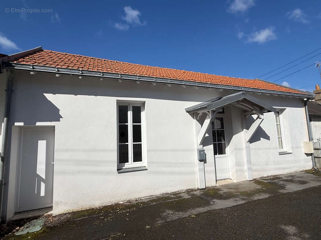 Maison à LE POULIGUEN