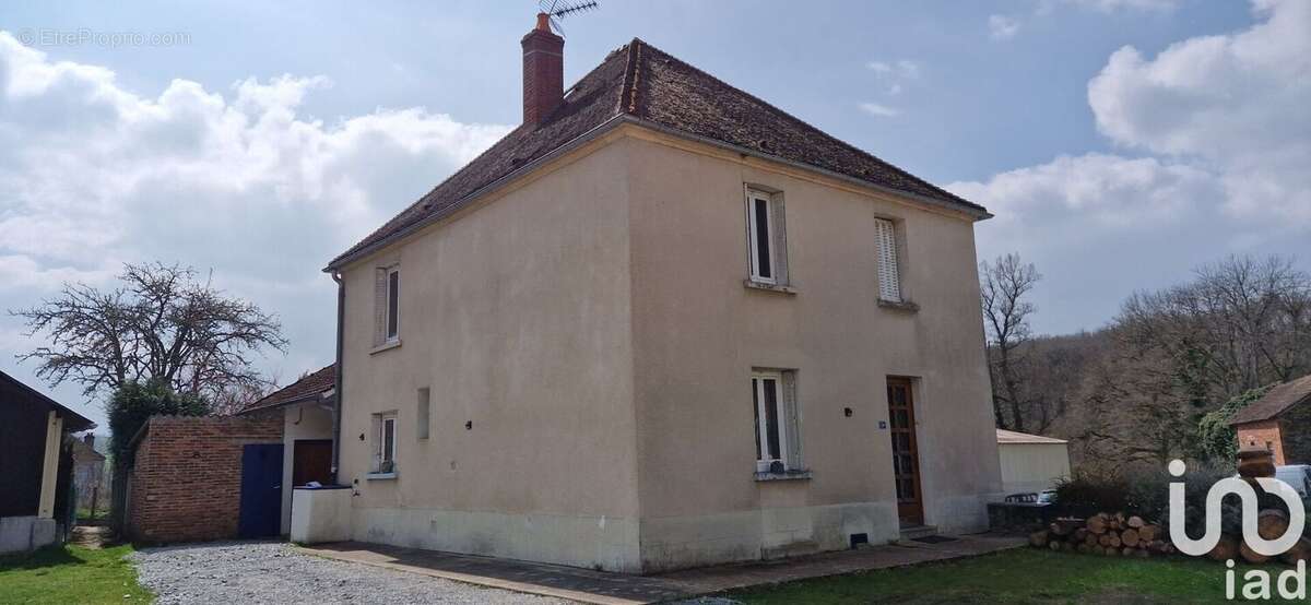Photo 2 - Maison à SAINT-MEDARD-LA-ROCHETTE