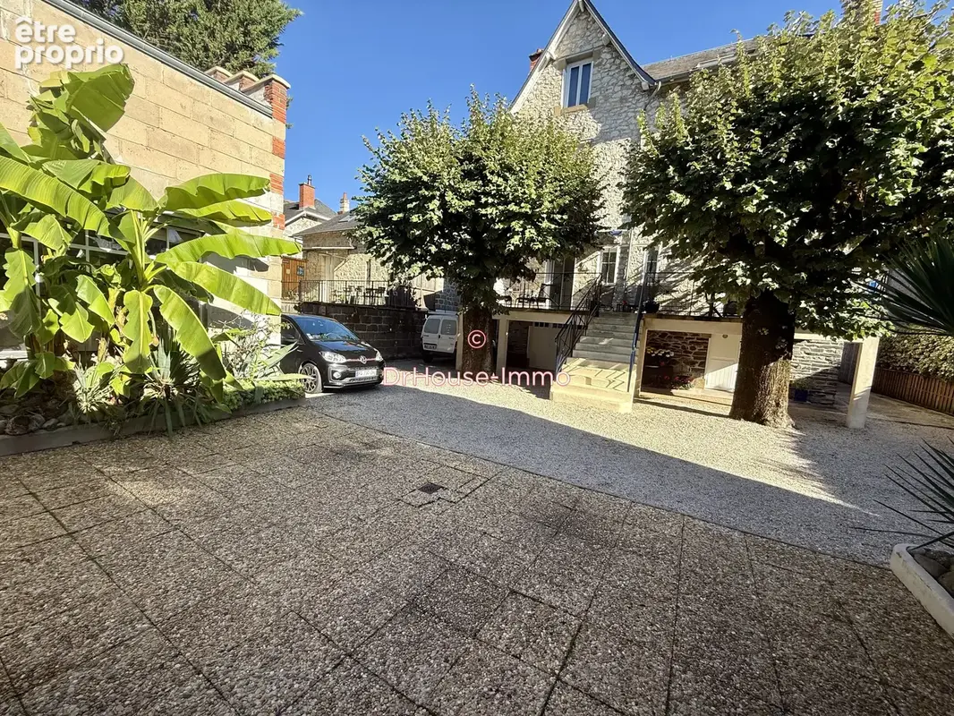 Maison 9 pièces 210 m² à vendre à Brive-La-Gaillarde (19100) - photo 4