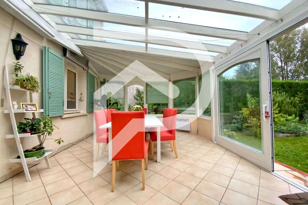 Maison à OZOIR-LA-FERRIERE