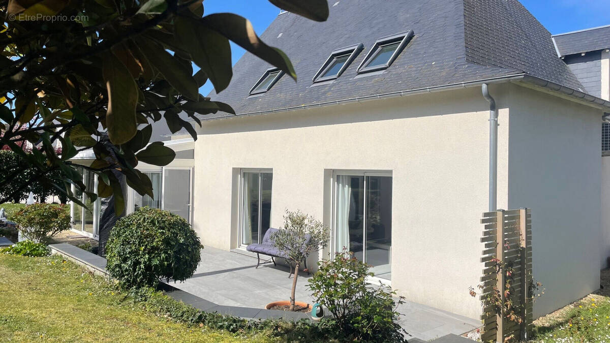 Maison à SAINT-CYR-SUR-LOIRE