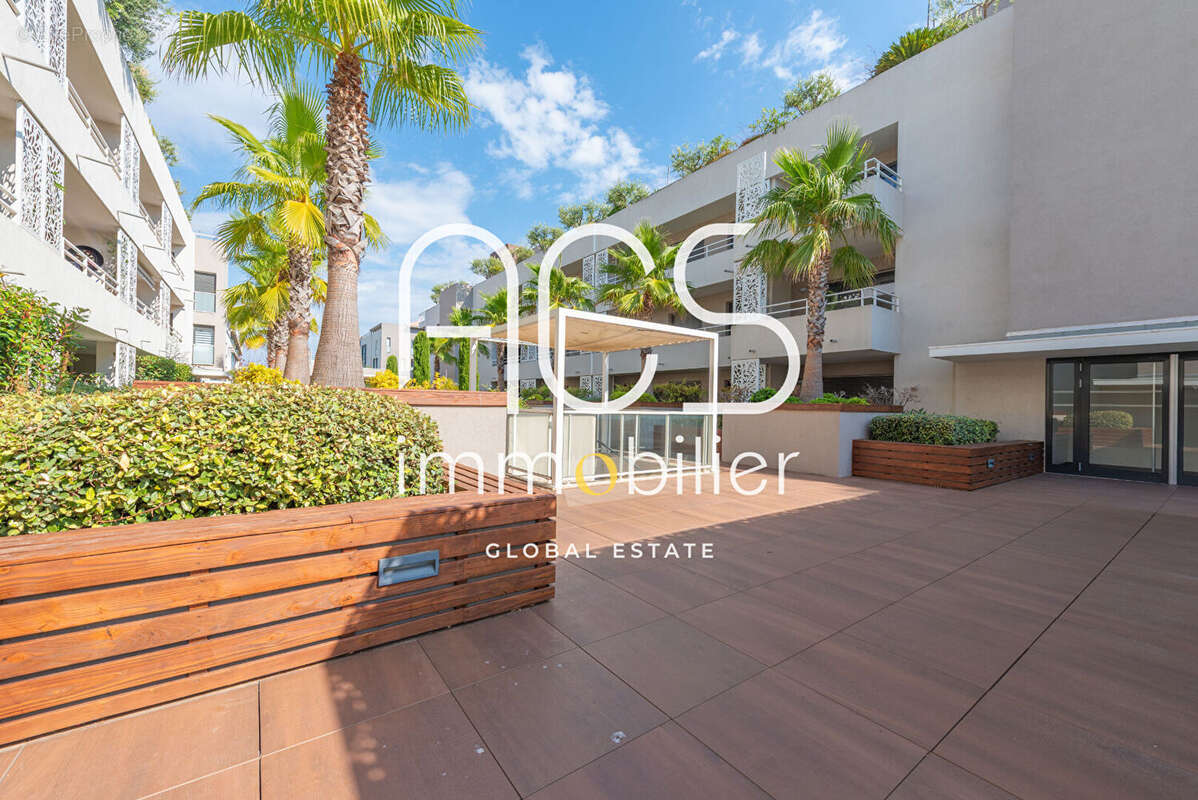 Appartement à FREJUS