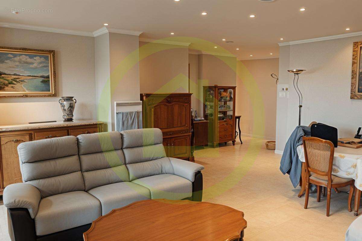 Appartement à AULNAY-SOUS-BOIS