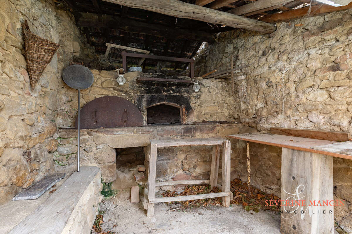 Four à pain - Maison à CHATUZANGE-LE-GOUBET