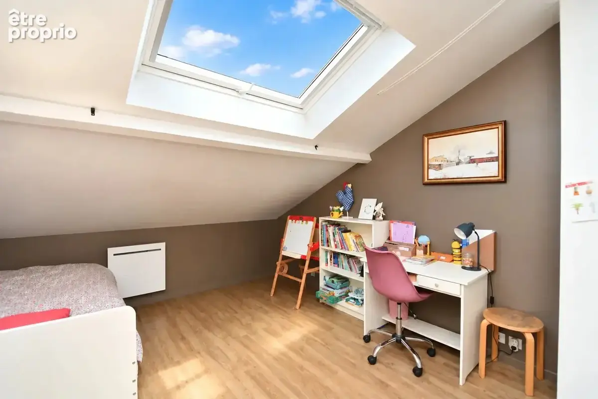 Exclusivite à chatou  maison lumineuse au calme absolu  4 chambres, jardin et garage - photo 9
