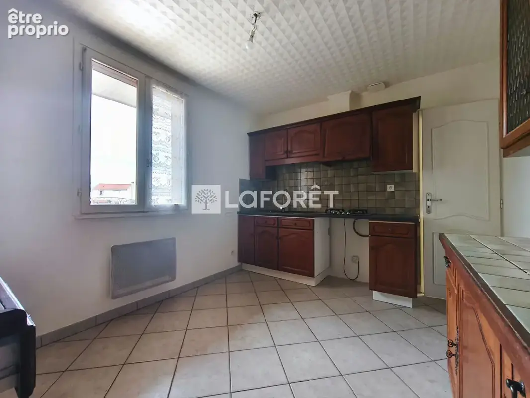 Maison de plain-pied avec 3 chambres, garage et jardin à Saint-Jean-Pla-de-Corts - photo 4