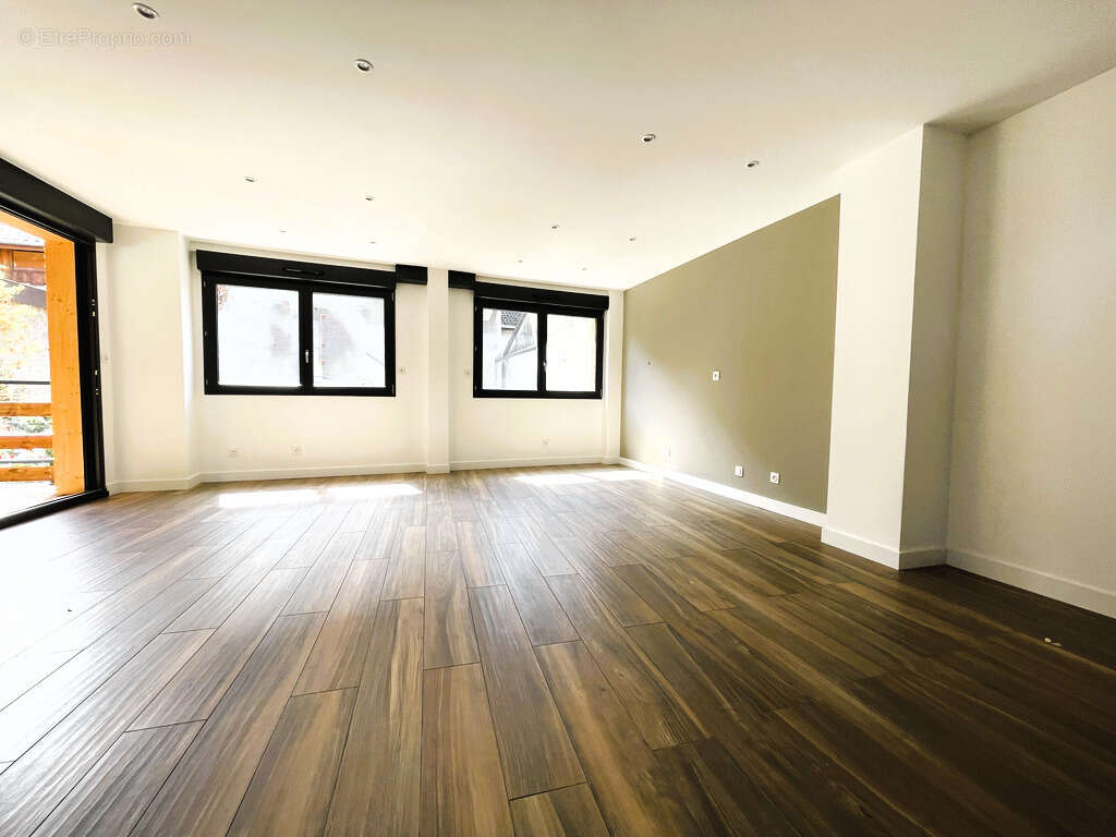 Appartement à FROGES