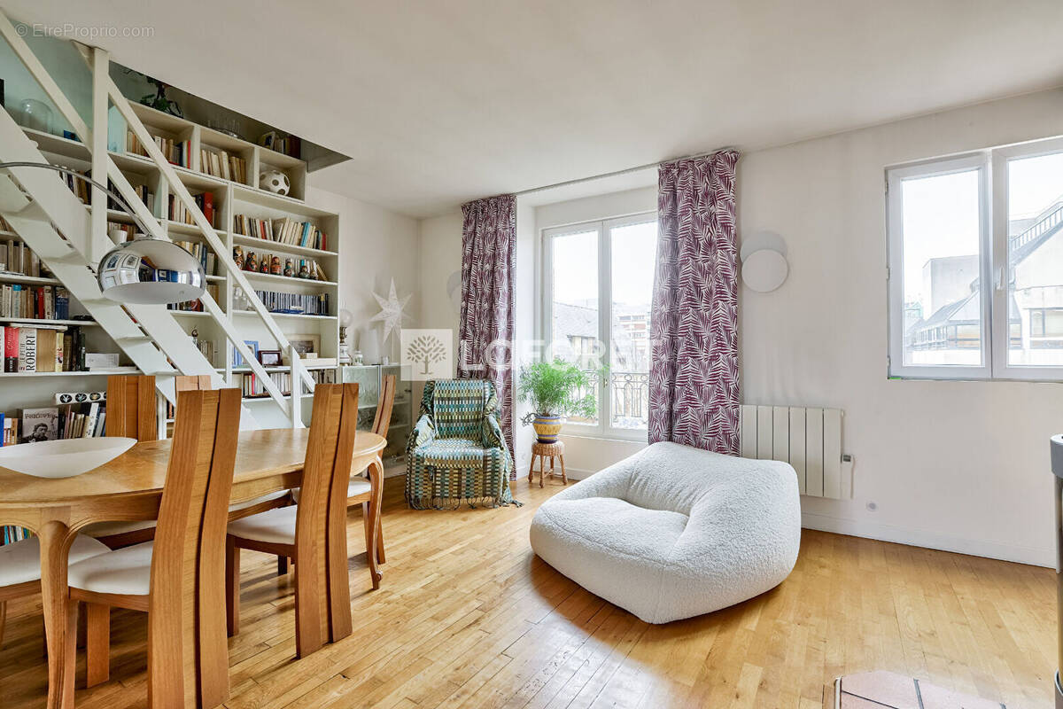 Appartement à PARIS-12E