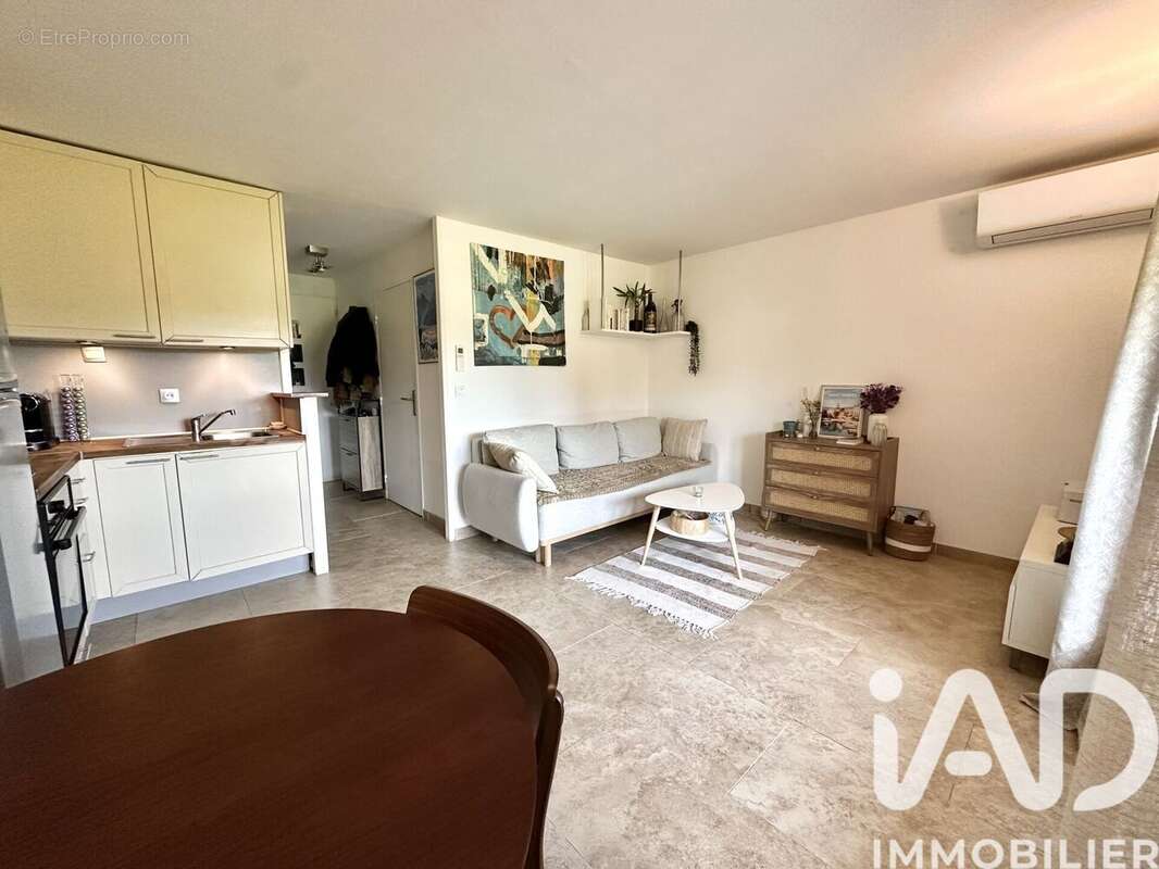 Photo 2 - Appartement à LA CROIX-VALMER