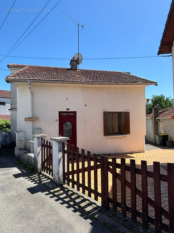 Photo 1 - Maison à GUEUGNON