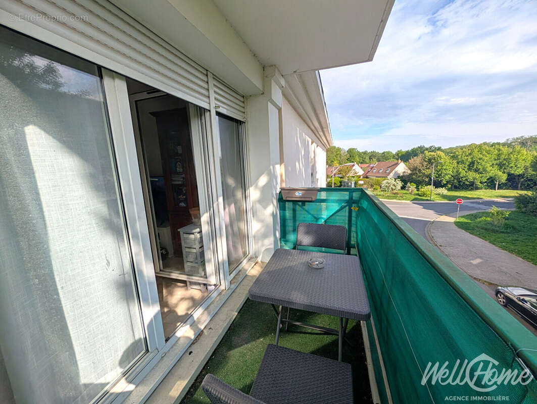 Appartement à JOUY-LE-MOUTIER