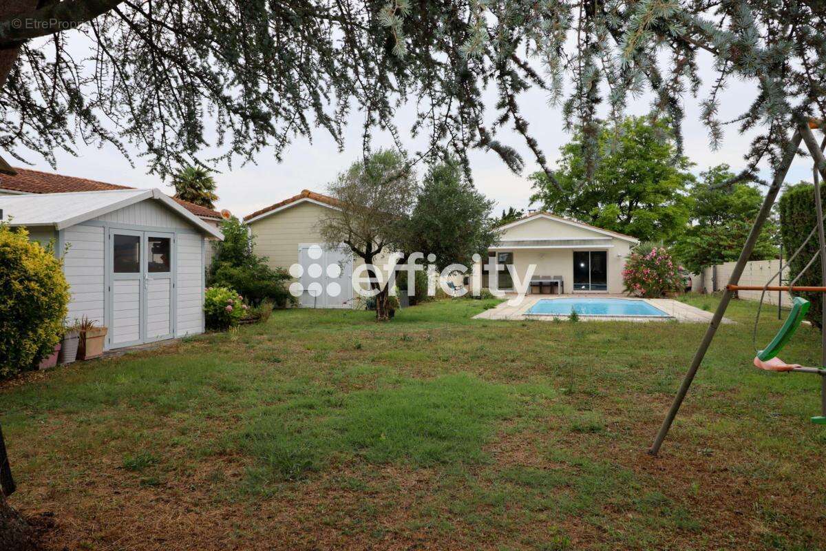 Maison à MESCHERS-SUR-GIRONDE