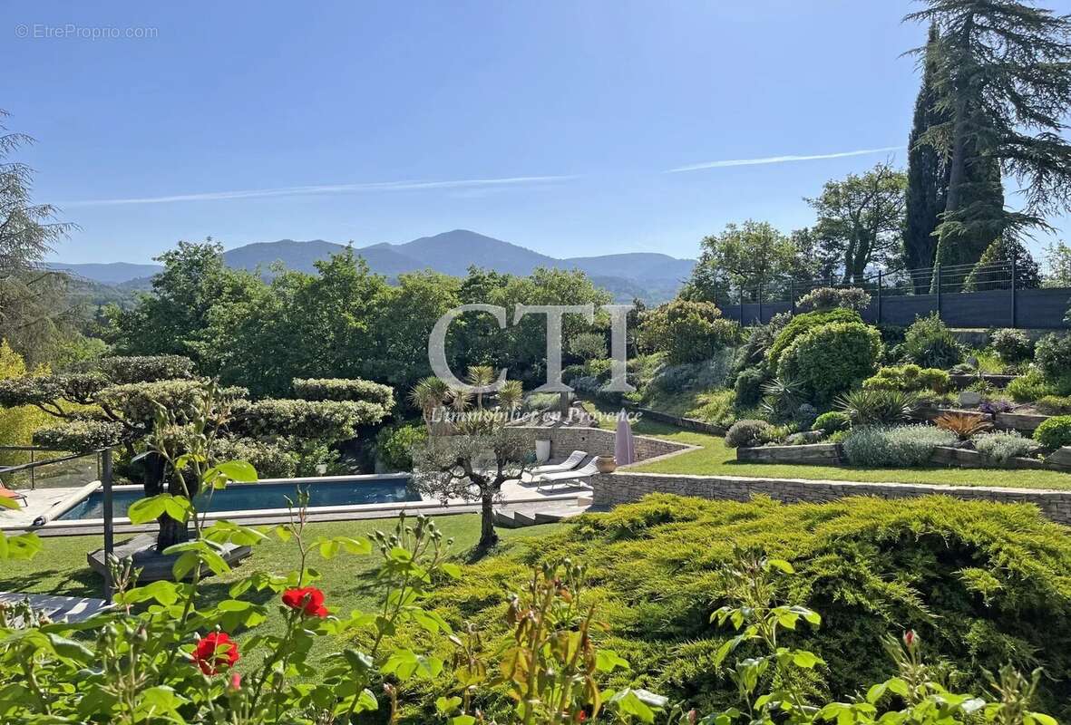 Maison à VAISON-LA-ROMAINE
