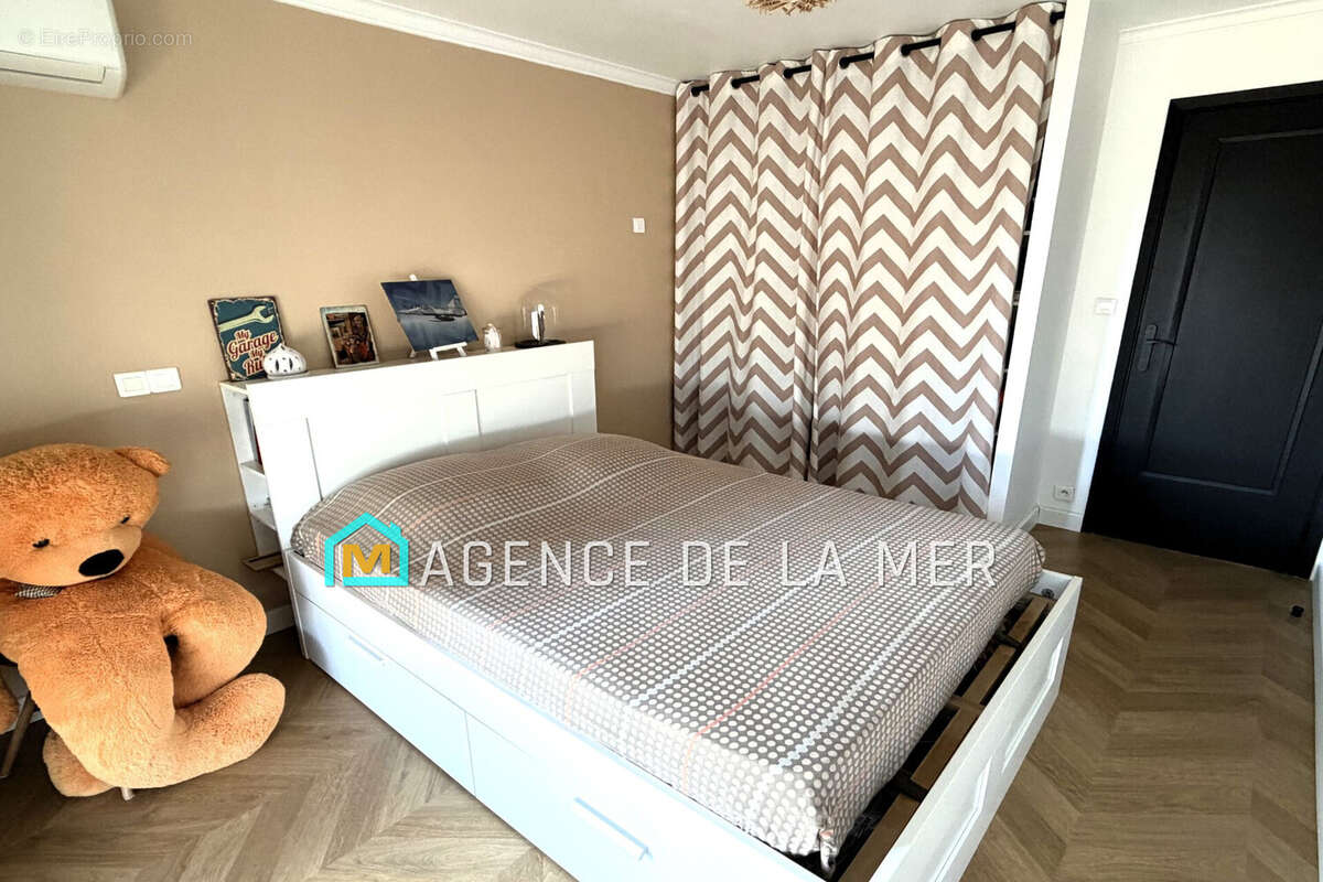 Appartement à MANDELIEU-LA-NAPOULE