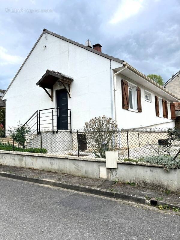 Maison à VILLERS-ALLERAND
