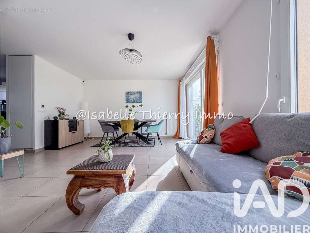 Photo 2 - Maison à MONTLHERY