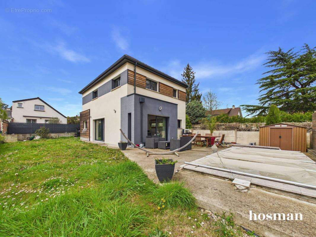 Maison à MONTLIGNON