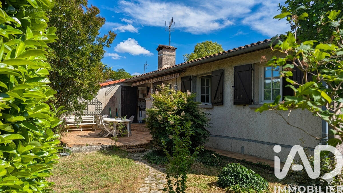 Photo 1 - Maison à ESCALQUENS