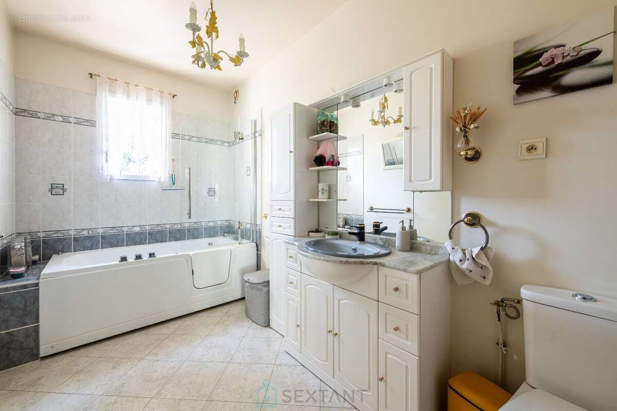 Maison à CHAILLY-EN-BIERE