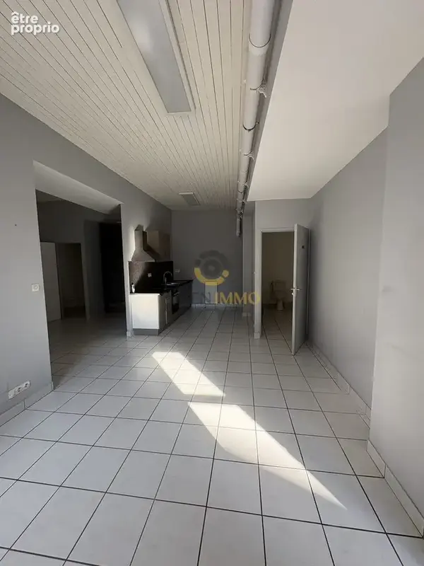 Appartement 206 m² à vendre à Bressuire (79300) - photo 3