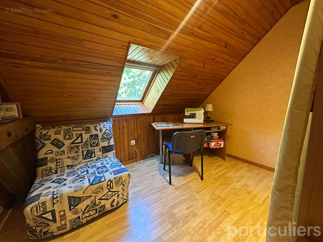 Maison à LE CHATELET